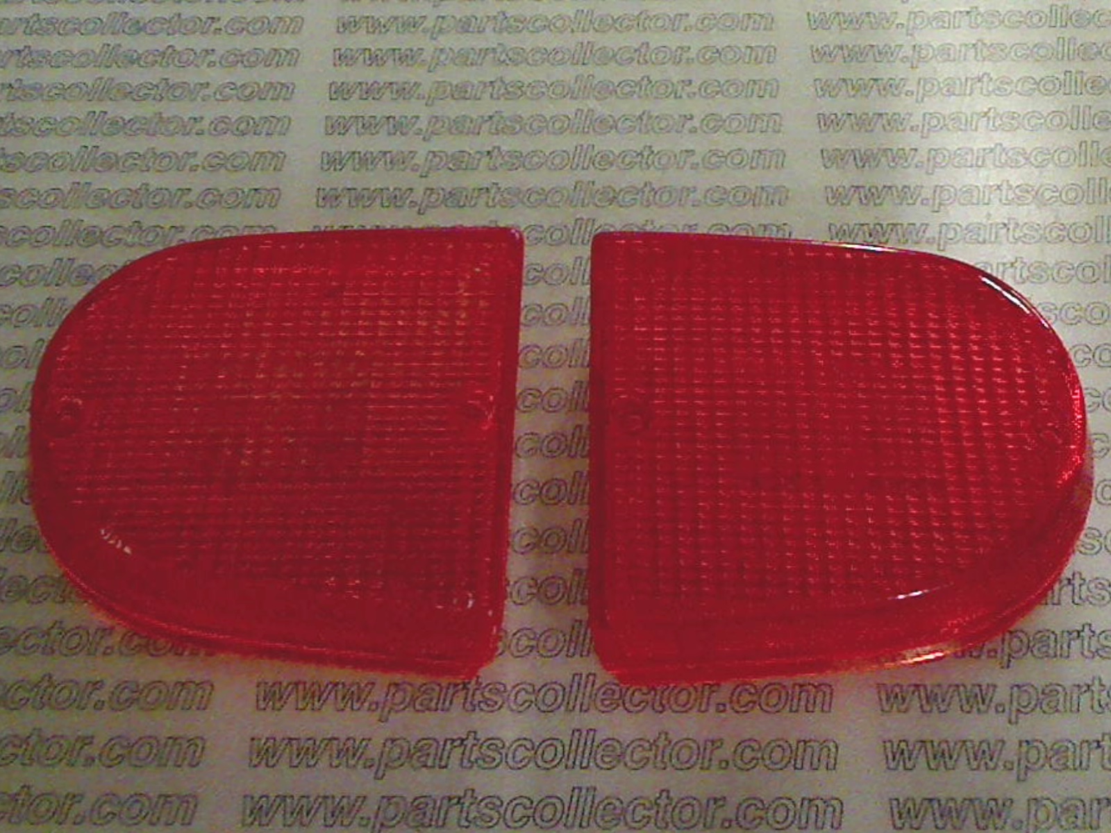PAIR OF SIDE INDICATOR LENS